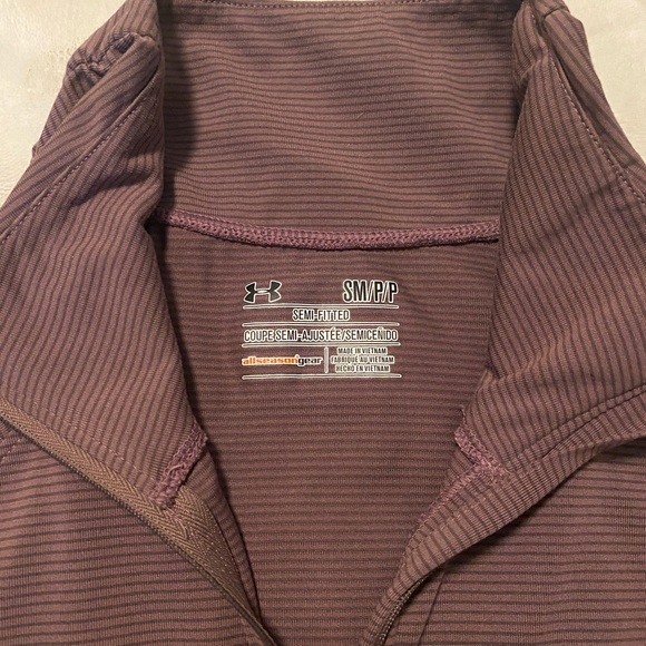 Under Armour  quarter zip - Picture 2 of 2